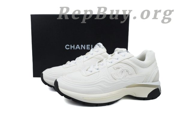 Chanel CC Logo Sneaker White, high quality replica Chanel sneakers, best Chanel CC knockoff shoes, 1:1 copy Chanel white sneakers, luxury replica designer shoes, top grade Chanel CC logo trainers, perfect imitation Chanel footwear, premium quality Chanel dupes