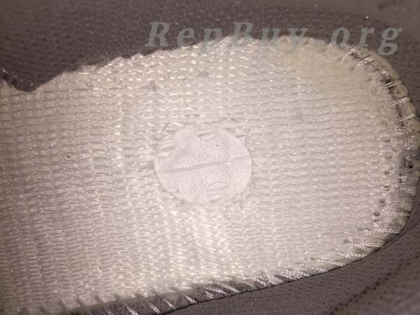 Top Version adidas Yeezy Boost 700 Wave Runner Solid Grey B75571 - 图片 26