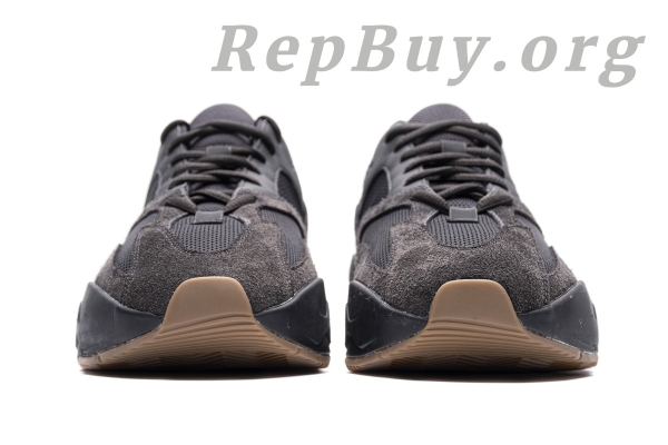 Top Version adidas Yeezy Boost 700 Utility Black FV5304 - 图片 2