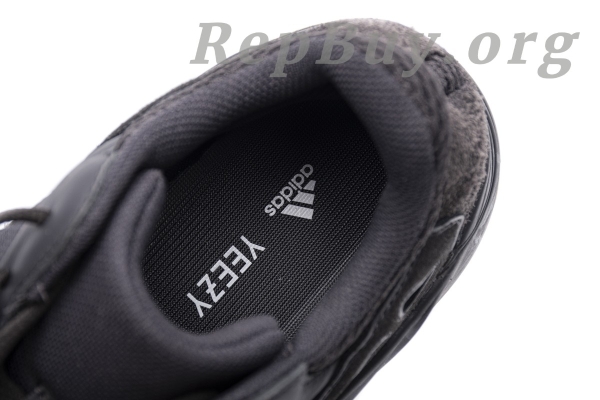 Top Version adidas Yeezy Boost 700 Utility Black FV5304 - 图片 12