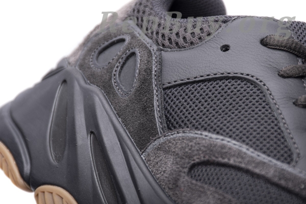 Top Version adidas Yeezy Boost 700 Utility Black FV5304 - 图片 16