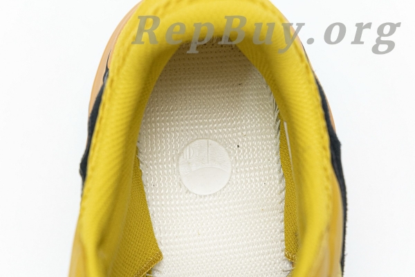Top Version adidas Yeezy Boost 700 Sun GZ6984 - 图片 6