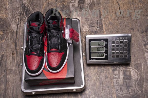 Top Version Air Jordan 1 Retro High Bred Banned (2016) 555088-001 - 图片 23