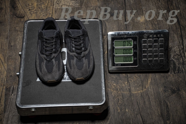 Top Version adidas Yeezy Boost 700 Utility Black FV5304 - Image 7