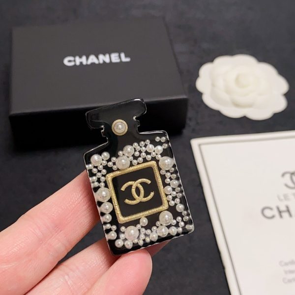 18K CC Bottle Brooch - Image 3