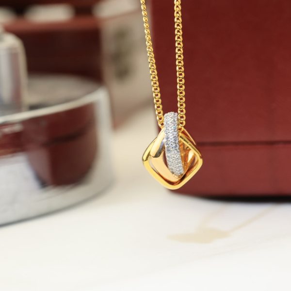 18K Trinity Cushion Diamond Necklace - 图片 4