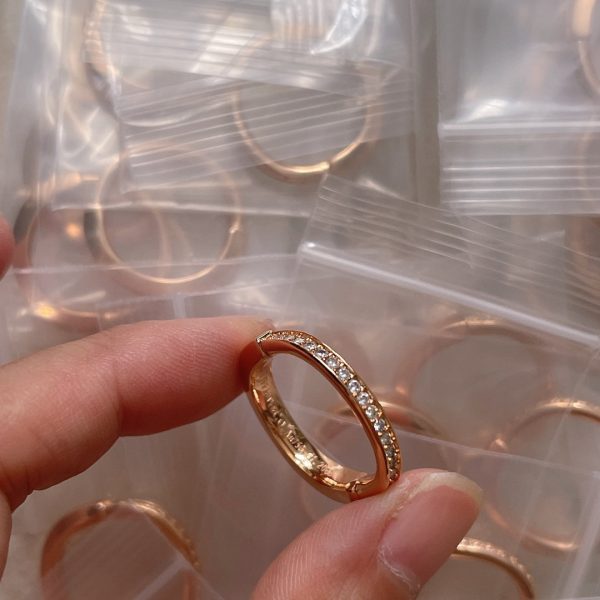 18K T Lock Diamonds Rose Gold Ring - 图片 2