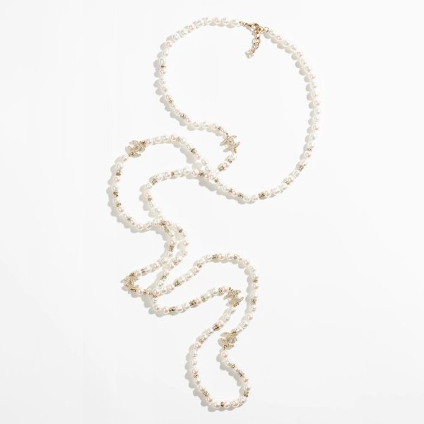 18K CC Pearl Choker Necklace