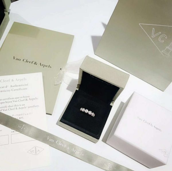 18K Fleurette Wedding Diamond Ring - 图片 4