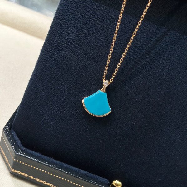 18K BV Divas' Dream Turquoise Pendant Necklace - Image 6