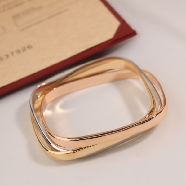 18K Trinity Cushion Bracelet - 图片 2