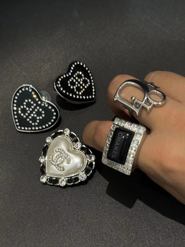 18K CC Vintage Rhinestone Ring - 图片 2