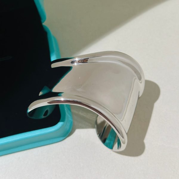 Elsa Peretti Medium Bone Cuff Bracelet - 图片 7