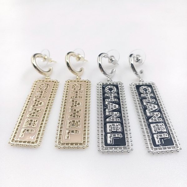 18K CC Typo Drop Earrings - 图片 9