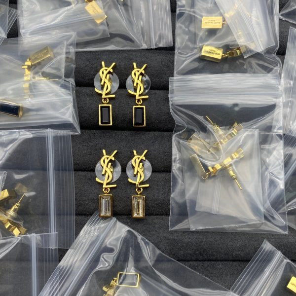 18K Saint Monogram Earrings - 图片 2