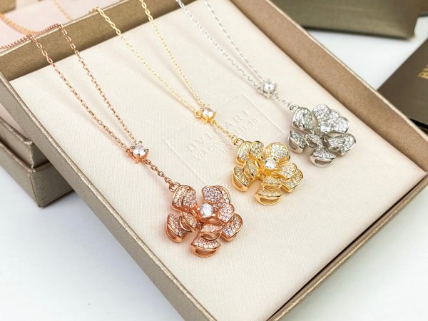 18K BV DIVAS' DREAM Necklace - Image 8