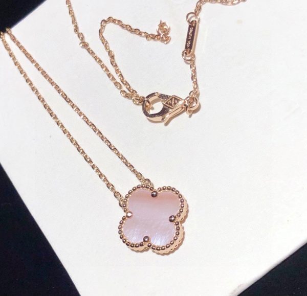 18K Vintage Alhambra Pink Necklace - Image 2