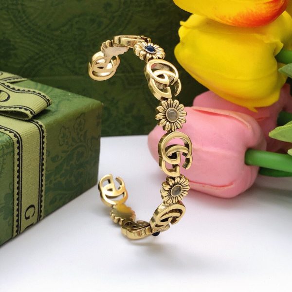 18K Double G Flowers Open Cuff Bracelet - 图片 3