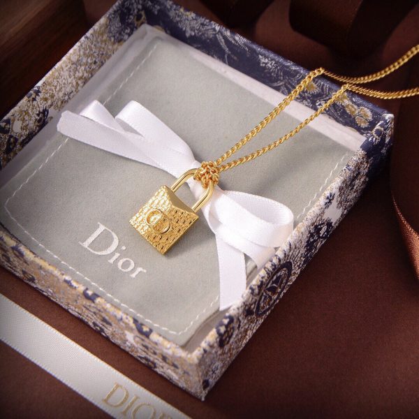 18K CD Lock Necklace - 图片 3