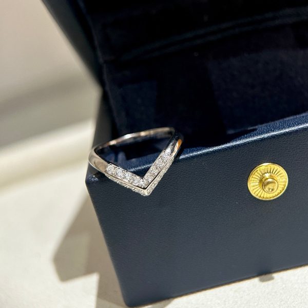 18K Louis V Diamonds Ring - 图片 4