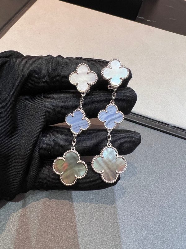 18K Magic Alhambra Three Motifs Earrings - 图片 2