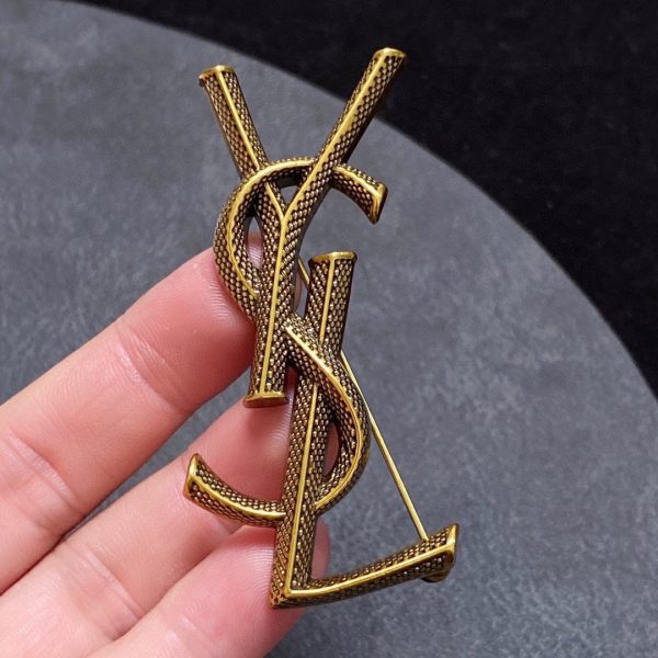 18K Saint Classic Brooch - Image 3