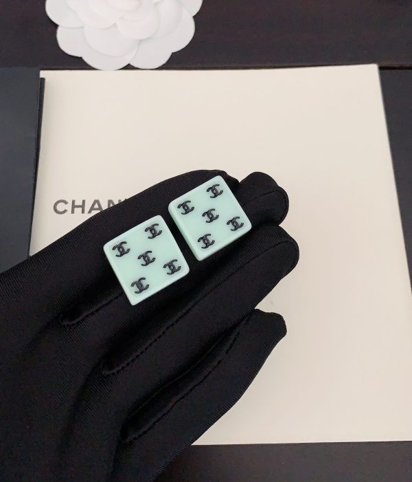 18K CC Green Resin Earrings - 图片 2