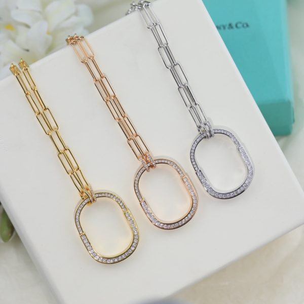 18K T Lock Pendant Pavé Diamonds Necklace - 图片 6