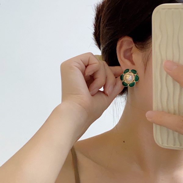 18K CC Emerald Petals Earrings - 图片 2