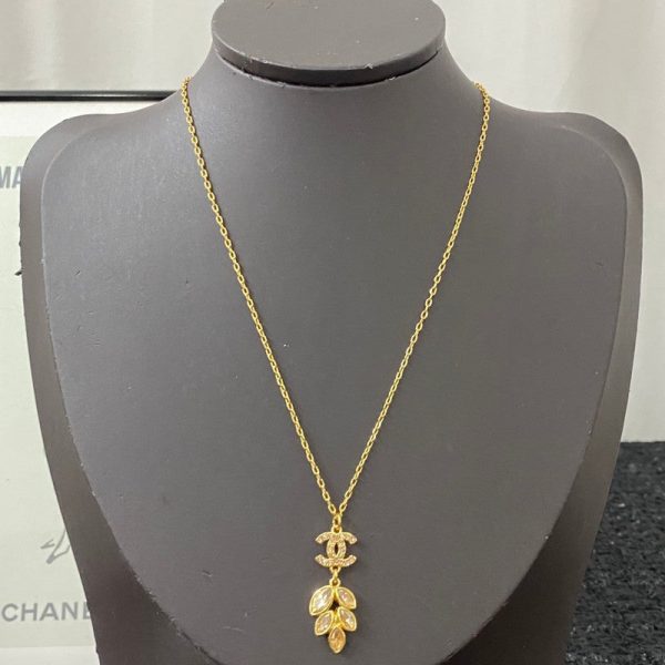 18K CC Flower Crystal Necklace - Image 2