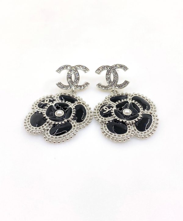 18K CC Black Pearl Camellia Earrings - 图片 4