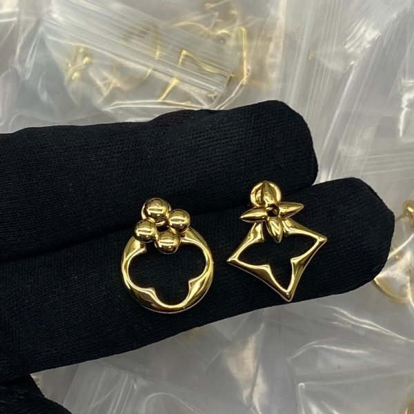 18K Louis Flower Gram Earrings - 图片 2