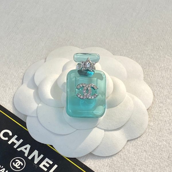 18K CC Perfume Color Bottle Brooch - Image 13