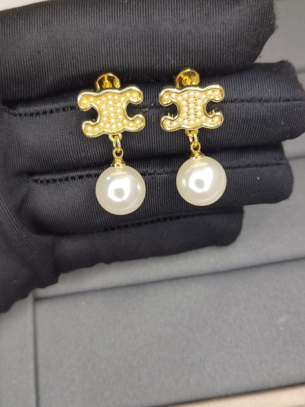 18K Triomphe Pearls Earrings - Image 2