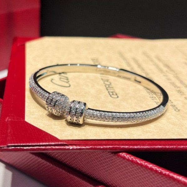 18K Juste Un Clou Diamonds Bracelet