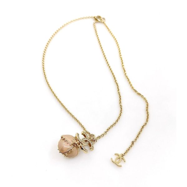 18K CC Pearls Flower Necklace