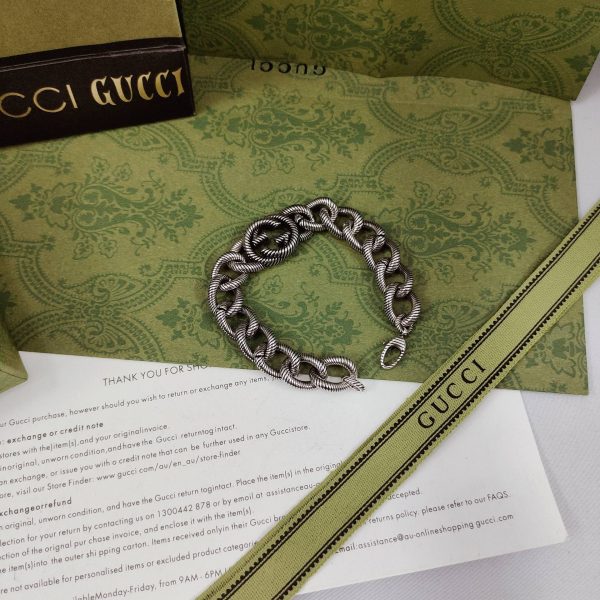 Double G Interlocking G Bracelet - Image 7
