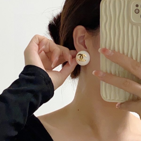 18K CC Pearl Round Earrings - 图片 2