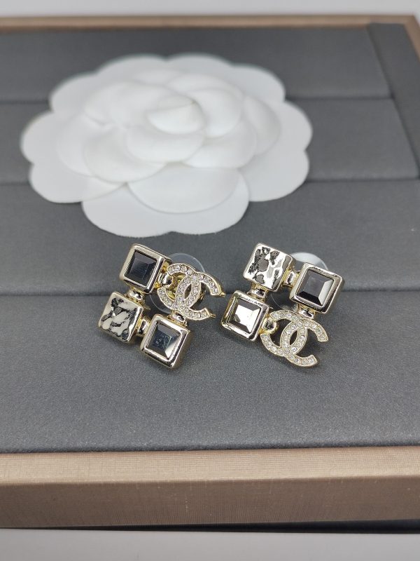 18K CC Black Crystals Earrings - 图片 2