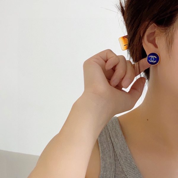 18K CC Blue Crystal Earrings - 图片 2
