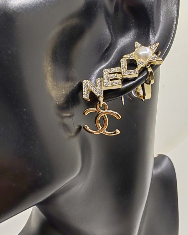 18K CC Script Diamonds Earrings - 图片 2