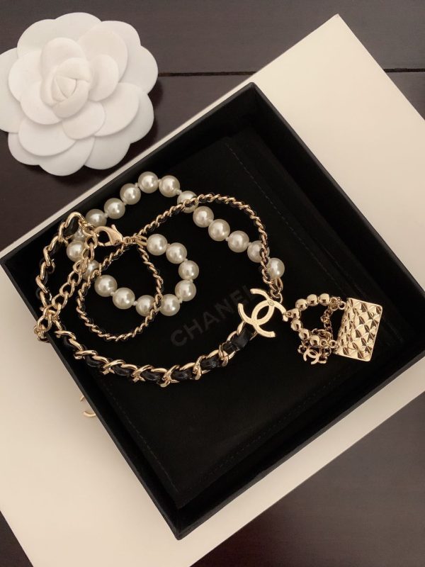 18K CC Pearl Leather Bag Pendant Necklace - 图片 3