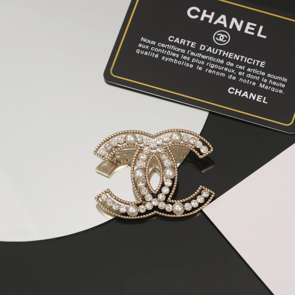 18K CC Pearls Brooch - Image 2