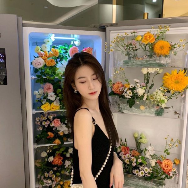 18K CC Diamonds Script Earrings - 图片 4