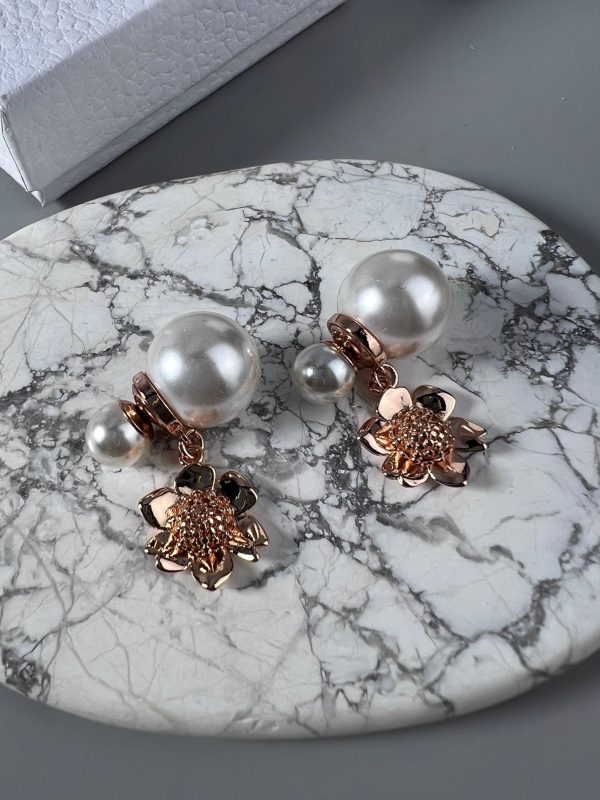 18K CD Vintage Flower Pearl Earrings - 图片 2