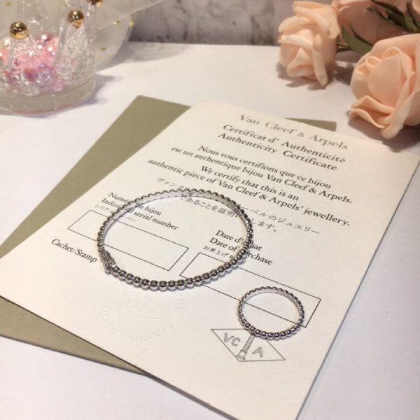 18K White Gold Perlée Bracelet - Image 3