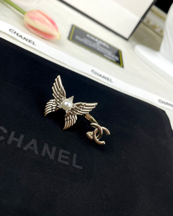 18K CC Butterfly Open Ring - Image 2