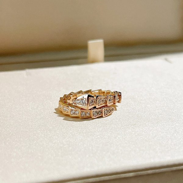 18K BV Serpenti Viper Pave Diamond Ring - Image 7