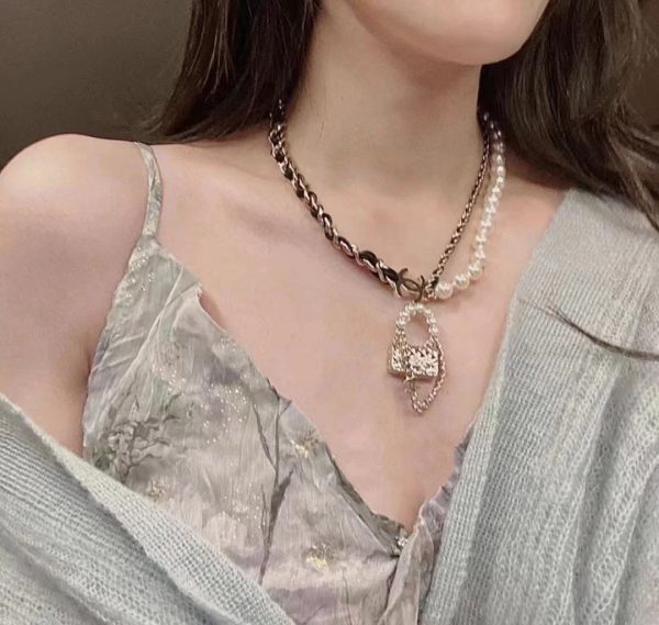18K CC Pearl Bag Pendant Necklace - 图片 3