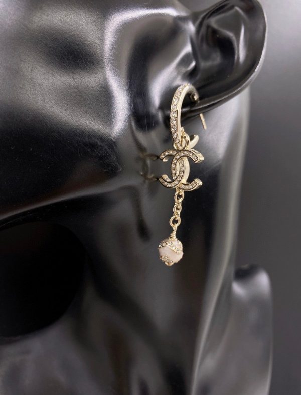 18K CC Pearl Long Pendant Earrings - 图片 3